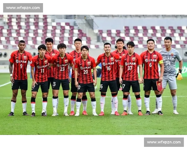 亚冠焦点战上海上港迎战韩国现代强强对话胜负悬念十足引爆赛场 亚冠焦点战上海上港迎战韩国现代强强对话胜负悬念十足引爆赛场